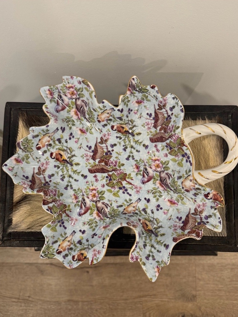 Leaf-Shaped Decorative Ceramic Tray in Light Blue with Bird Motif